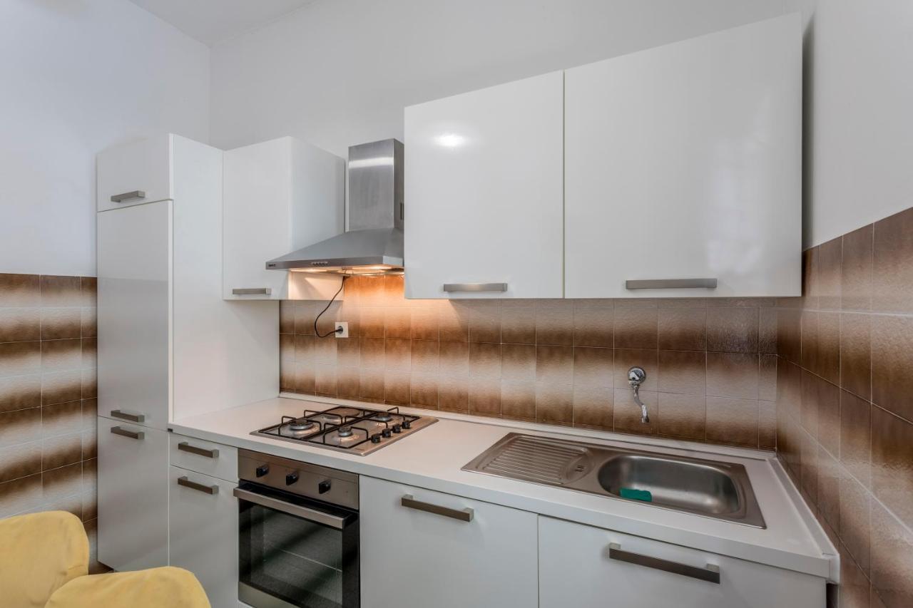 Apartmani Prkacin Трогир Экстерьер фото