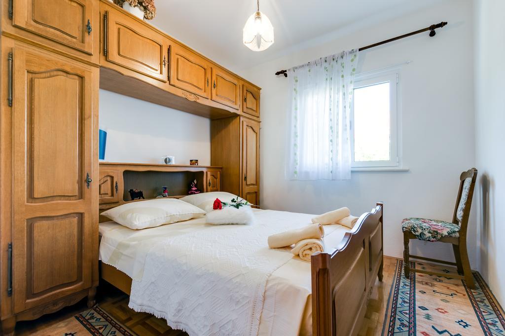 Apartmani Prkacin Трогир Экстерьер фото